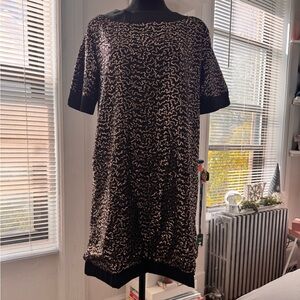 Elegant Black and Gold Sequin Dress